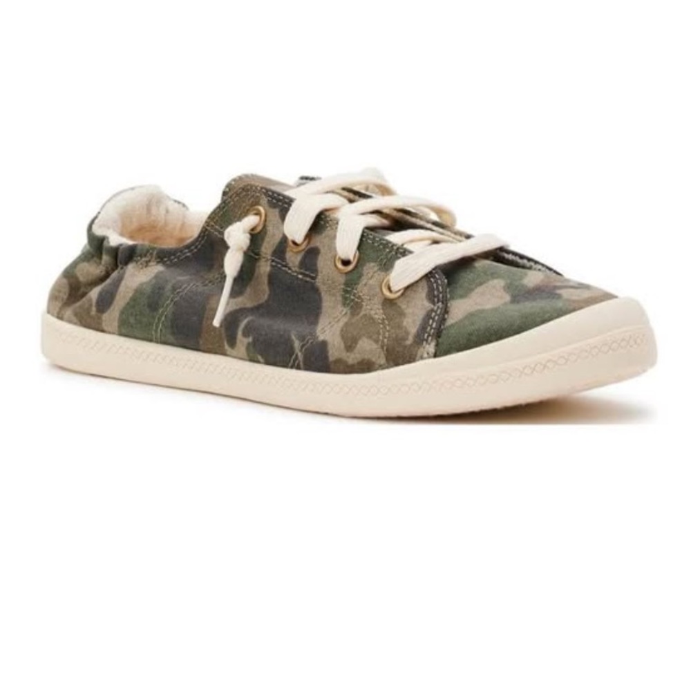 NWT Time and Tru Green and Tan Sneakers Casual Comfort